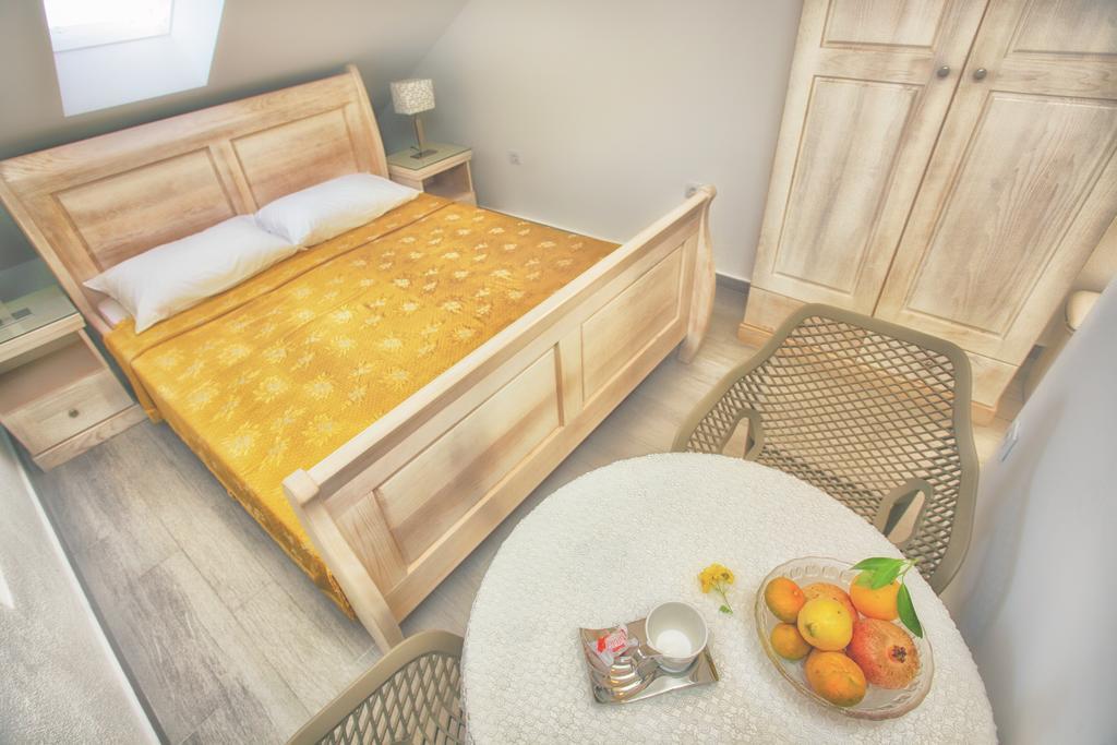 Apartments Barizon Луштиця Екстер'єр фото